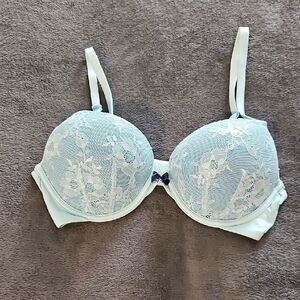 Victoria's Secret Elegant Lace Underwire Bra - Light Blue.